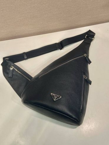  Сумка-слинг  Prada LUX-126675