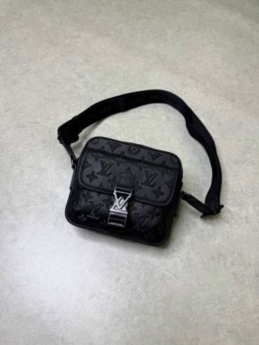 Сумка мужская Louis Vuitton LUX-126754
