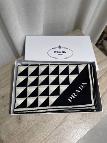 Платок Prada LUX-126990