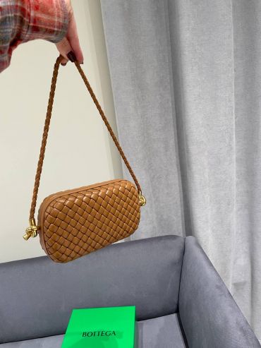 Сумка-клатч Bottega Veneta LUX-127830