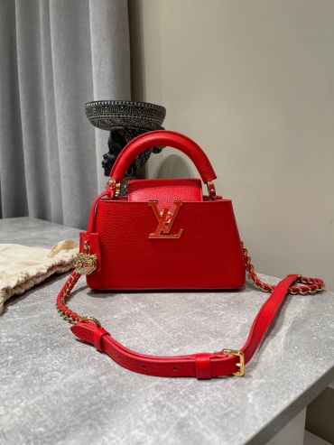 Сумка женская Capucines Louis Vuitton LUX-129816