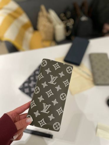 Портмоне Louis Vuitton LUX-130028