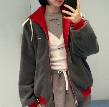 Двухсторонний бомбер  Miu Miu LUX-130186