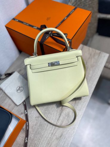  Сумка женская  Kelly, 25 cm, swift leather Hermes LUX-130323
