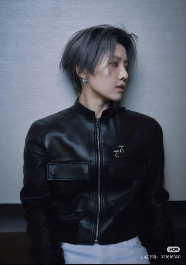 Кожаный бомбер  Christian Dior LUX-131268