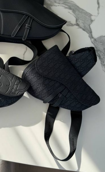 Сумка-слинг  Christian Dior LUX-131469