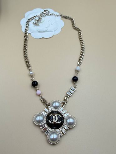 Колье  Chanel LUX-131975