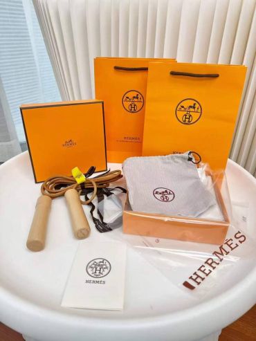 Скакалка Hermes LUX-132037