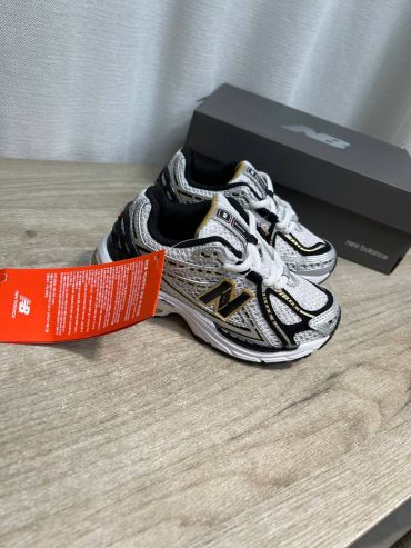 Кроссовки  LUX-132204