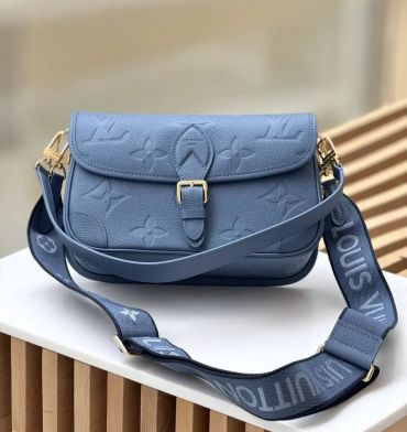 Сумка женская Louis Vuitton LUX-132323