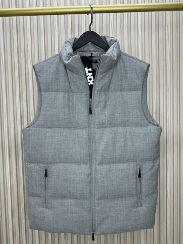 Кашемировый жилет  Kiton LUX-132607