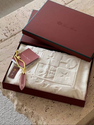 Полотенце Loro Piana LUX-135100