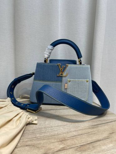 Сумка женская Capucines Louis Vuitton LUX-135554