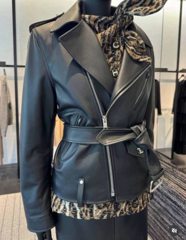 Кожаная куртка  Chanel LUX-135678