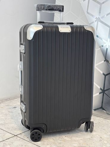Чемодан Rimowa  LUX-135836