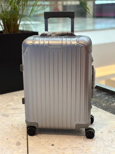 Чемодан Rimowa   LUX-136198