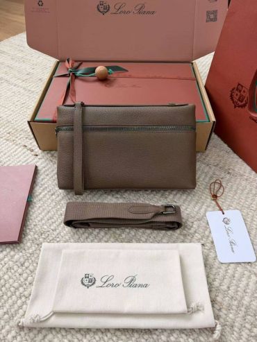 Клатч  Loro Piana LUX-136429