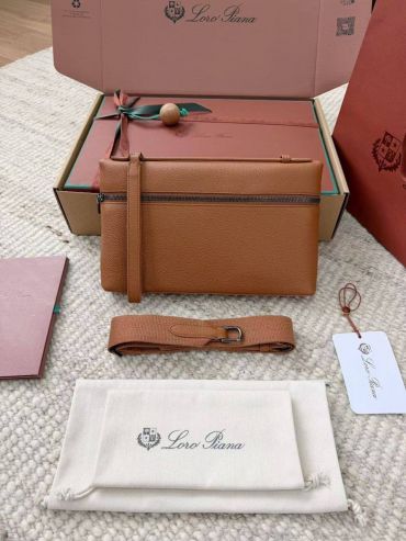 Клатч  Loro Piana LUX-136427