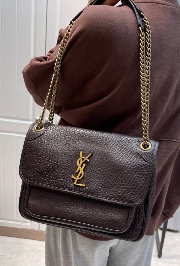 Сумка женская Niki из фактурной кожи Yves Saint Laurent LUX-137517