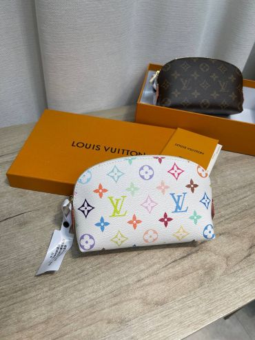 Косметичка  Louis Vuitton LUX-137909