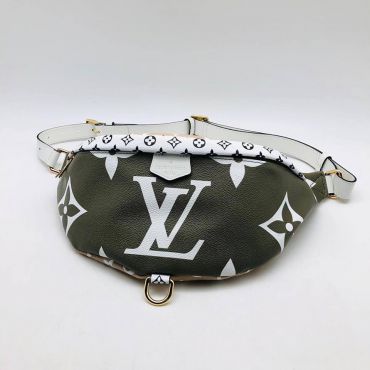 Поясная сумка Louis Vuitton LUX-12353