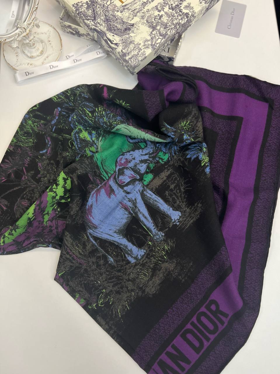 Платок Christian Dior LUX-96437 фото Платок Christian Dior Артикул LUX-96437