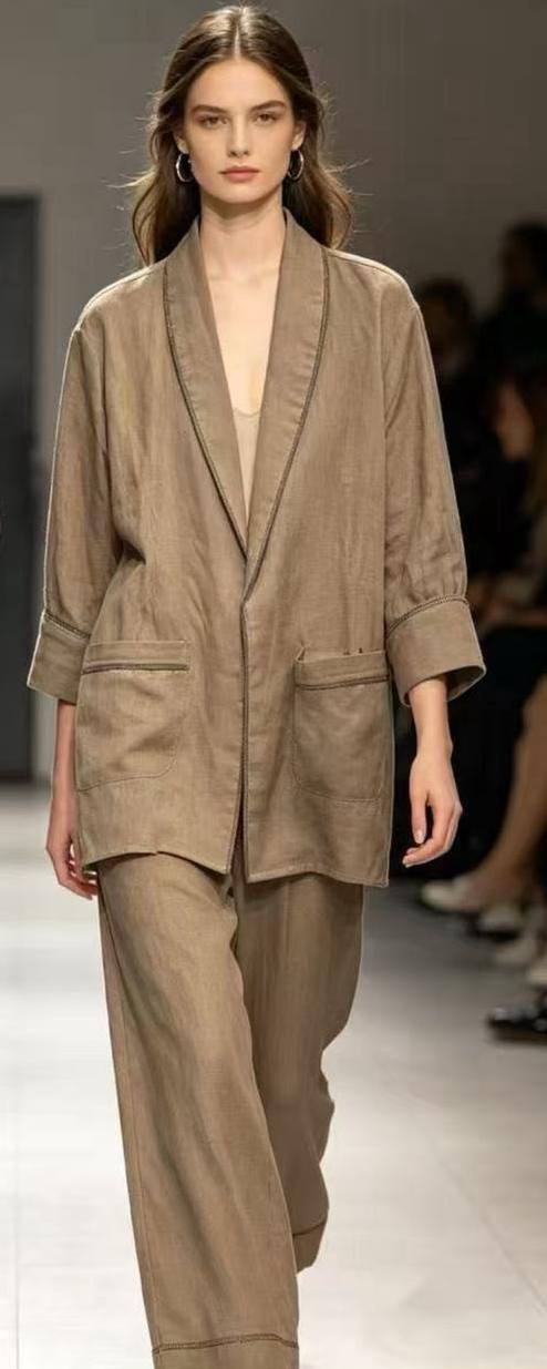 Костюм женский Brunello Cucinelli LUX-132743 фото Костюм женский Brunello Cucinelli Артикул LUX-132743