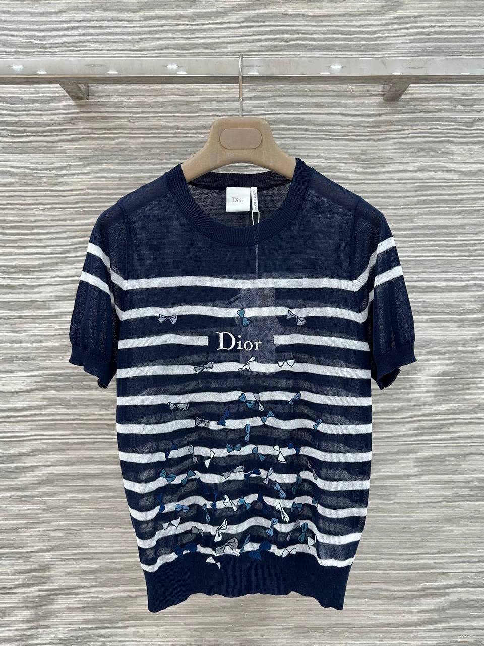 Футболка Christian Dior LUX-132764 фото Футболка Christian Dior Артикул LUX-132764