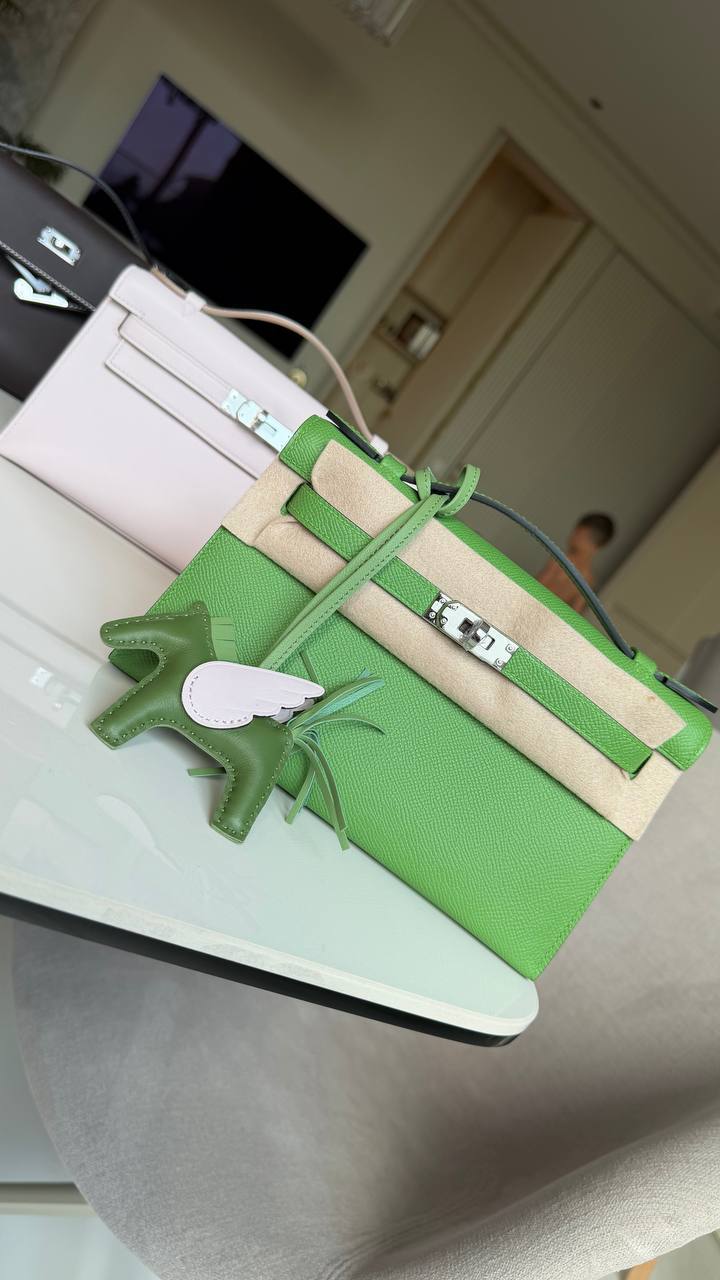 Сумка женская Kelly Pochette Hermes LUX-133477 фото Сумка женская Kelly Pochette Hermes Артикул LUX-133477