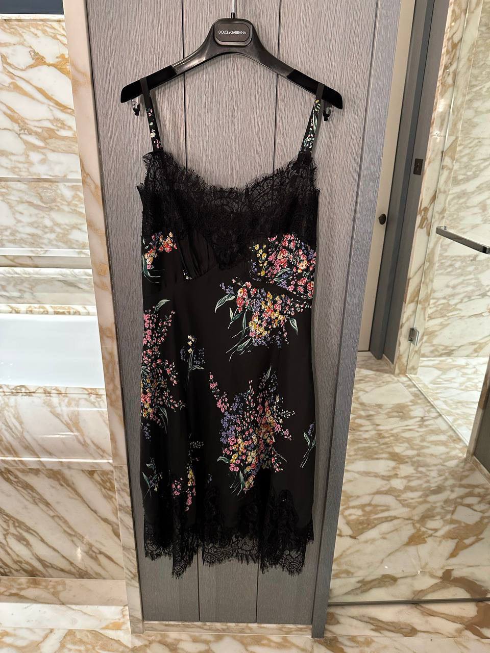 Платье Dolce & Gabbana LUX-133691 фото Платье Dolce & Gabbana Артикул LUX-133691