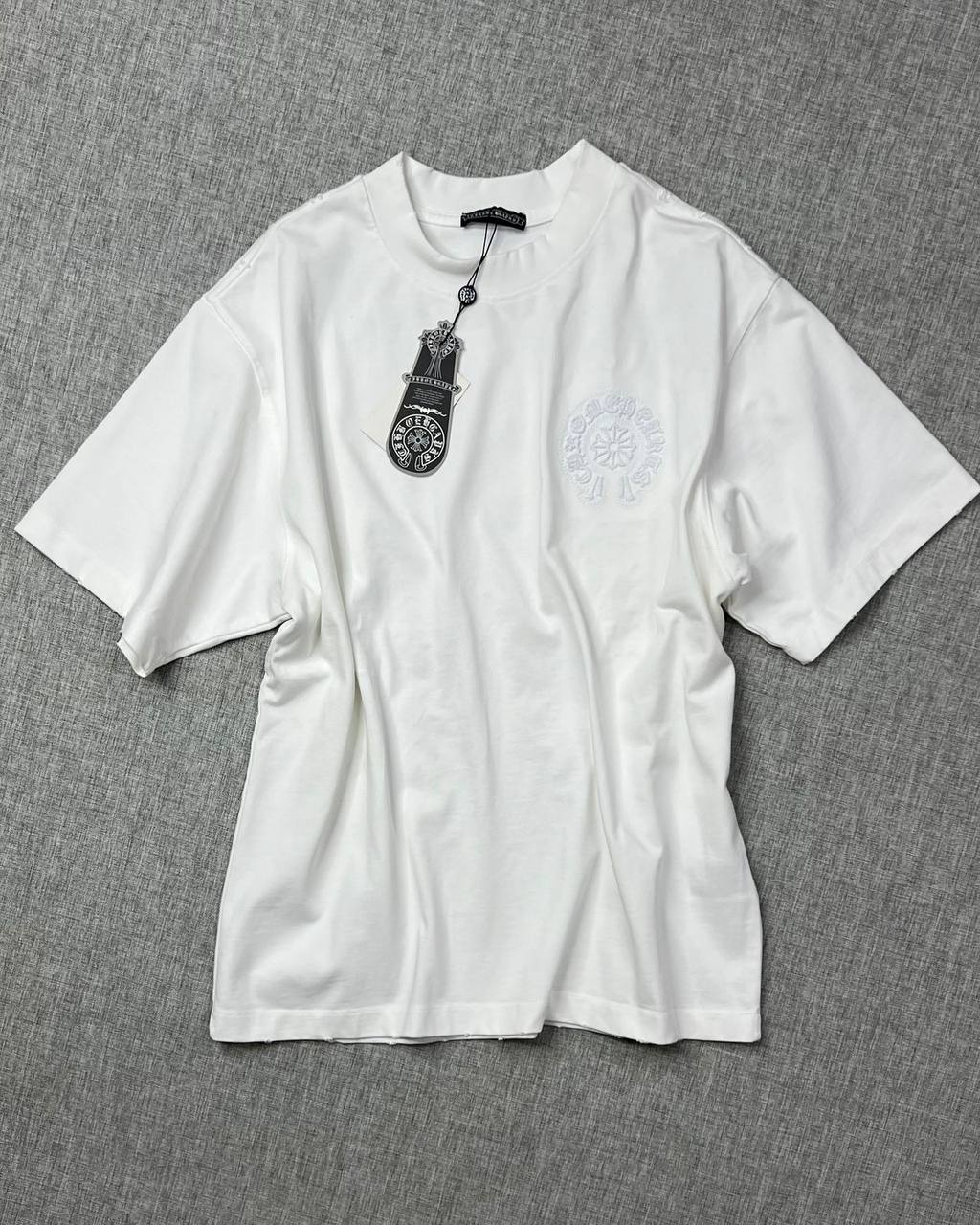 Футболка CHROME HEARTS LUX-134475 фото Футболка CHROME HEARTS Артикул LUX-134475