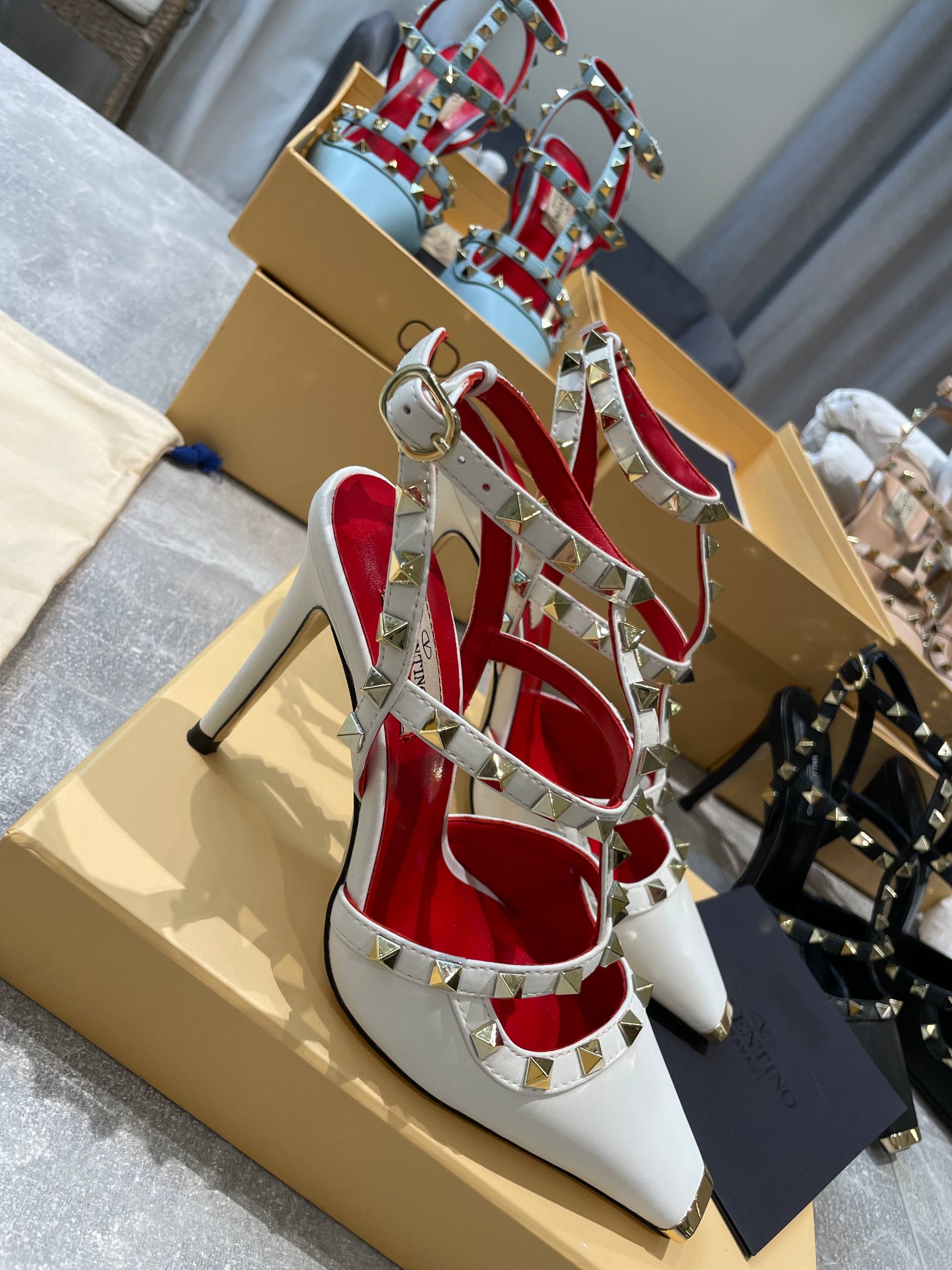 Туфли Valentino LUX-134857 фото Туфли Valentino Артикул LUX-134857