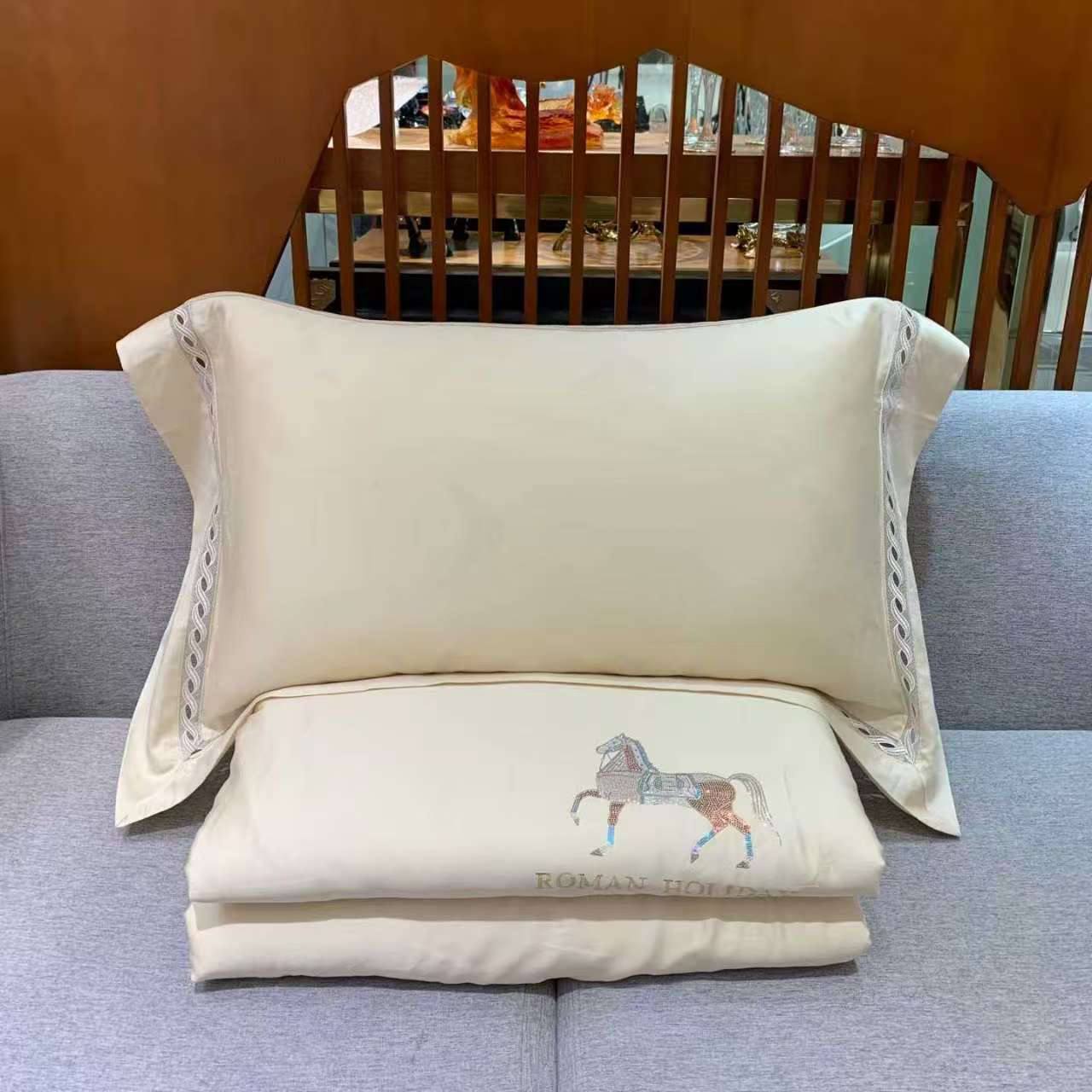Комплект постельного белья Hermes LUX-134929 фото Комплект постельного белья Hermes Артикул LUX-134929