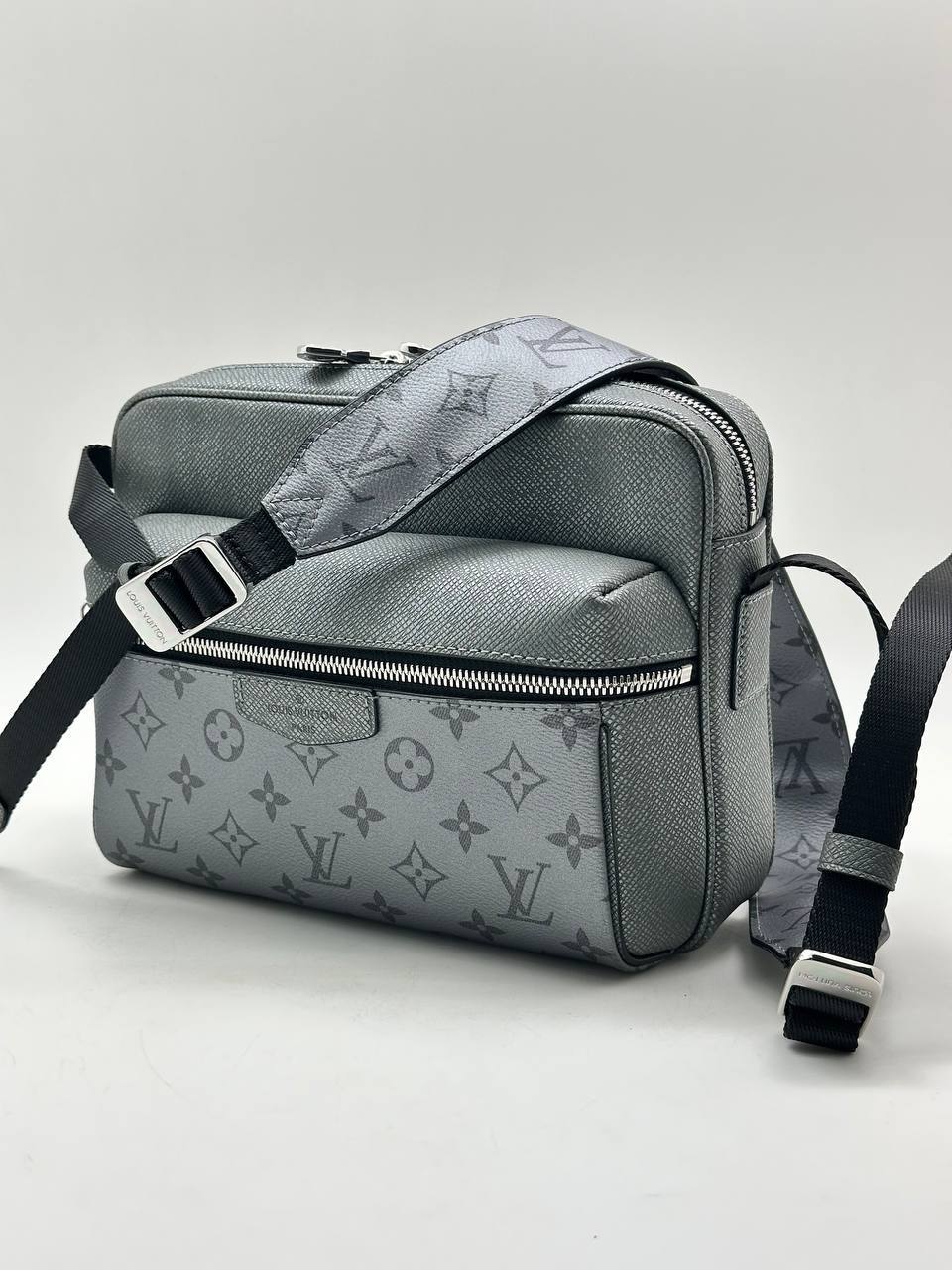 Мессенджер Louis Vuitton LUX-135272 фото Мессенджер Louis Vuitton Артикул LUX-135272