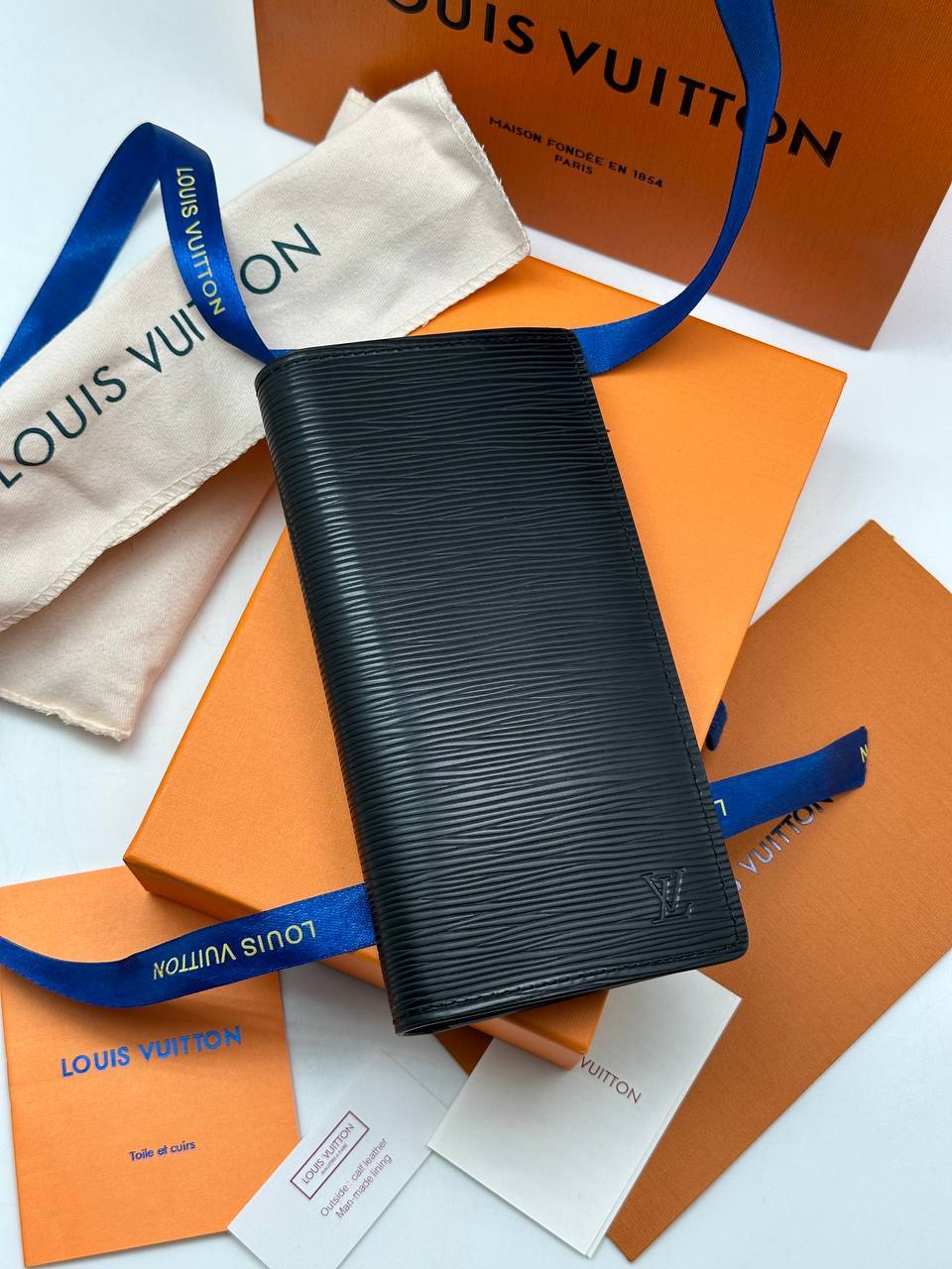 Купюрница Louis Vuitton LUX-135539 фото Купюрница Louis Vuitton Артикул LUX-135539