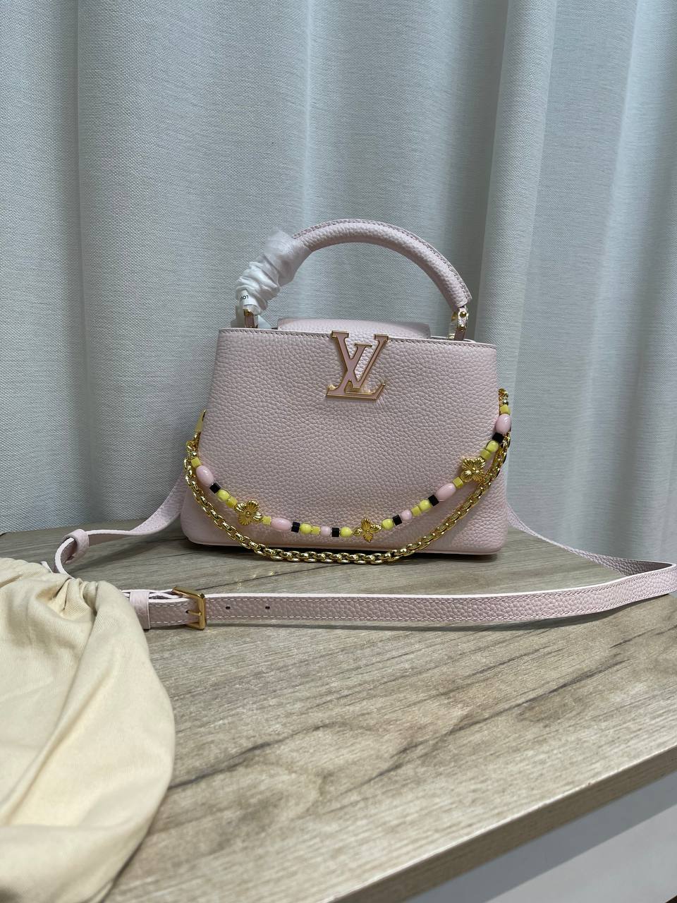 Сумка женская Capucines Louis Vuitton LUX-135551 фото Сумка женская Capucines Louis Vuitton Артикул LUX-135551