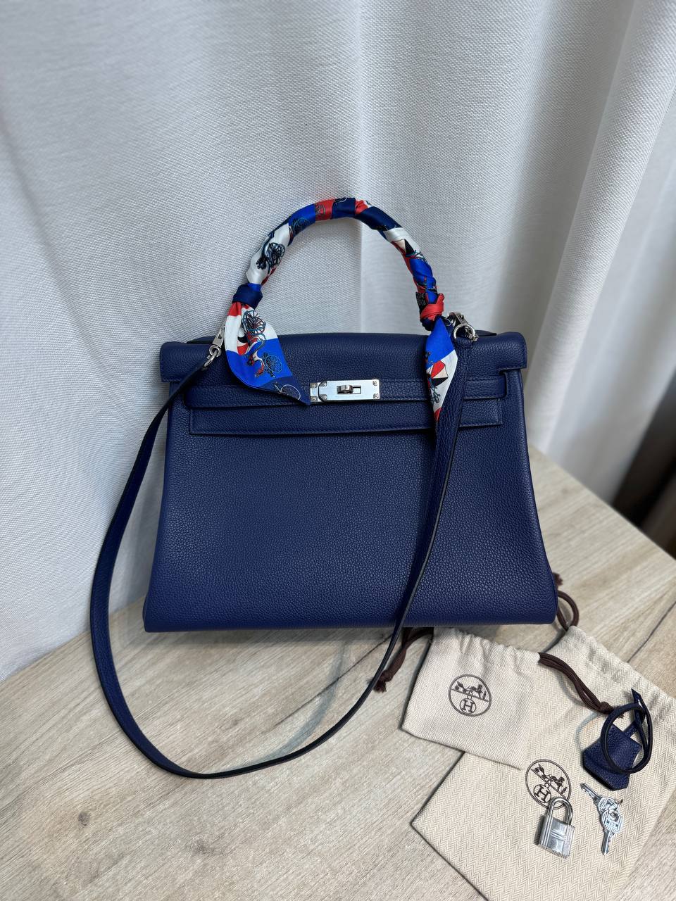 Сумка женская Kelly 32, Togo Hermes LUX-135586 фото Сумка женская Kelly 32, Togo Hermes Артикул LUX-135586
