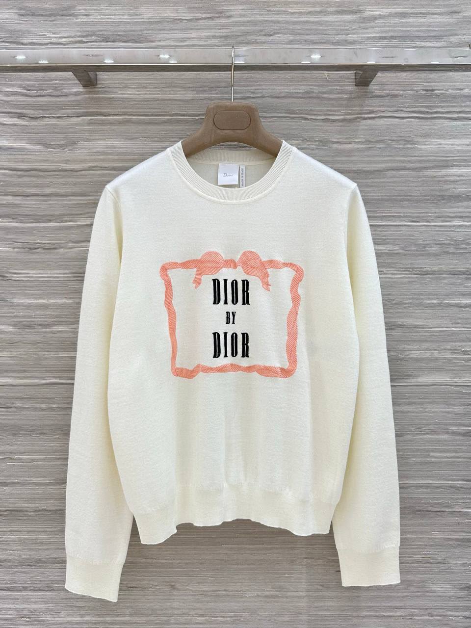 Свитер женский Christian Dior LUX-135650 фото Свитер женский Christian Dior Артикул LUX-135650