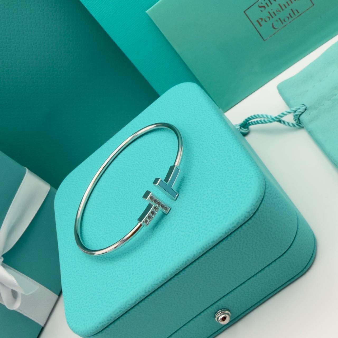 Браслет Tiffany&Co LUX-135658 фото Браслет Tiffany&Co Артикул LUX-135658