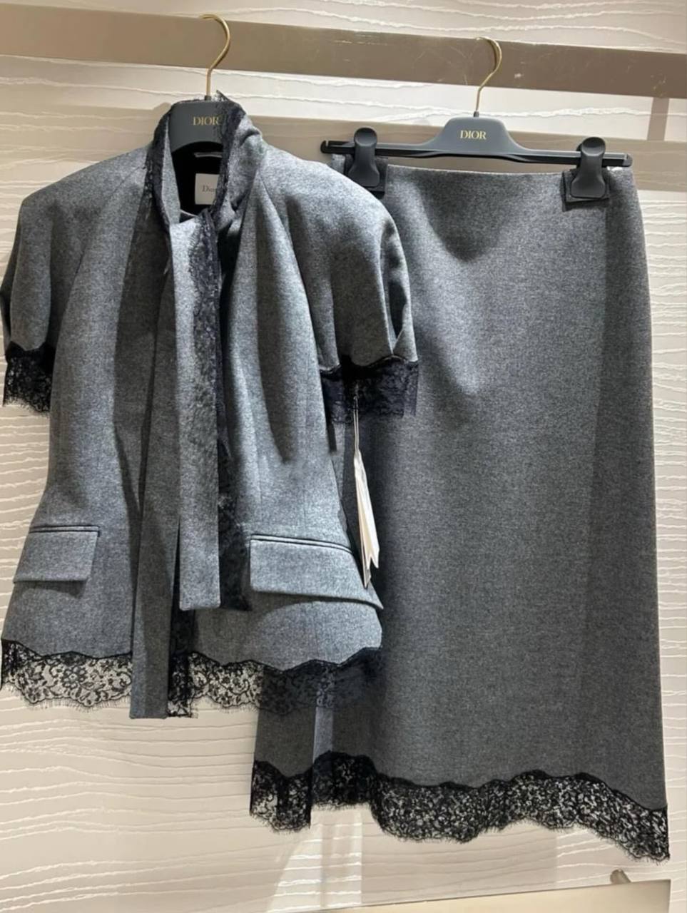Костюм женский Christian Dior LUX-135963 фото Костюм женский Christian Dior Артикул LUX-135963