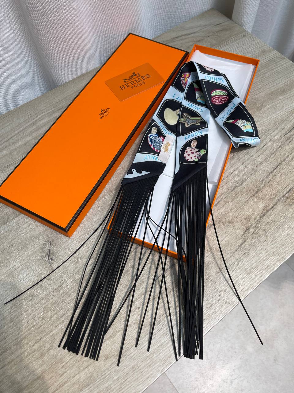 Шелковая лента Twilly Hermes LUX-135981 фото Шелковая лента Twilly Hermes Артикул LUX-135981