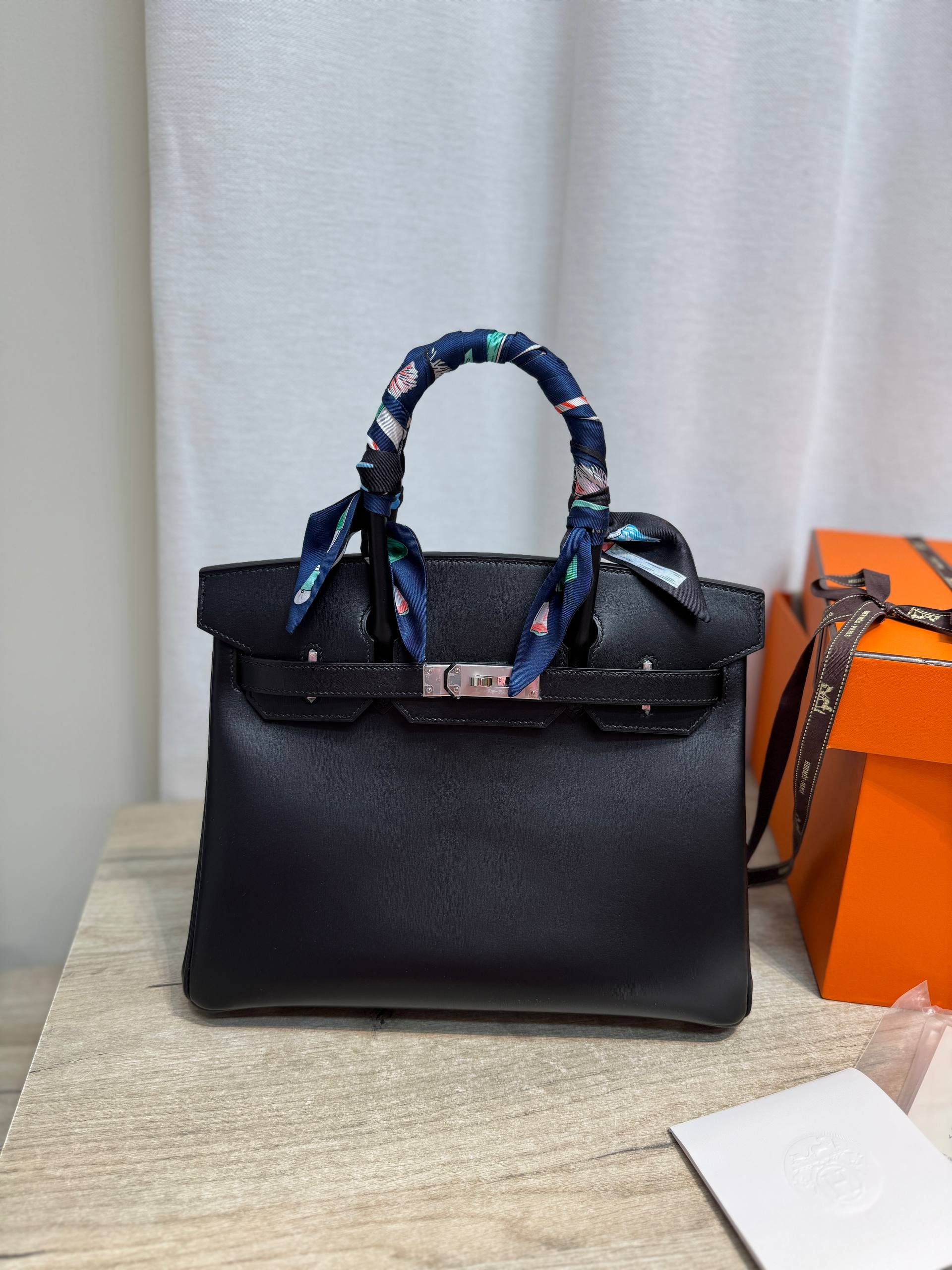 Сумка женская Birkin 30, box leather Hermes LUX-136088 фото Сумка женская Birkin 30, box leather Hermes Артикул LUX-136088