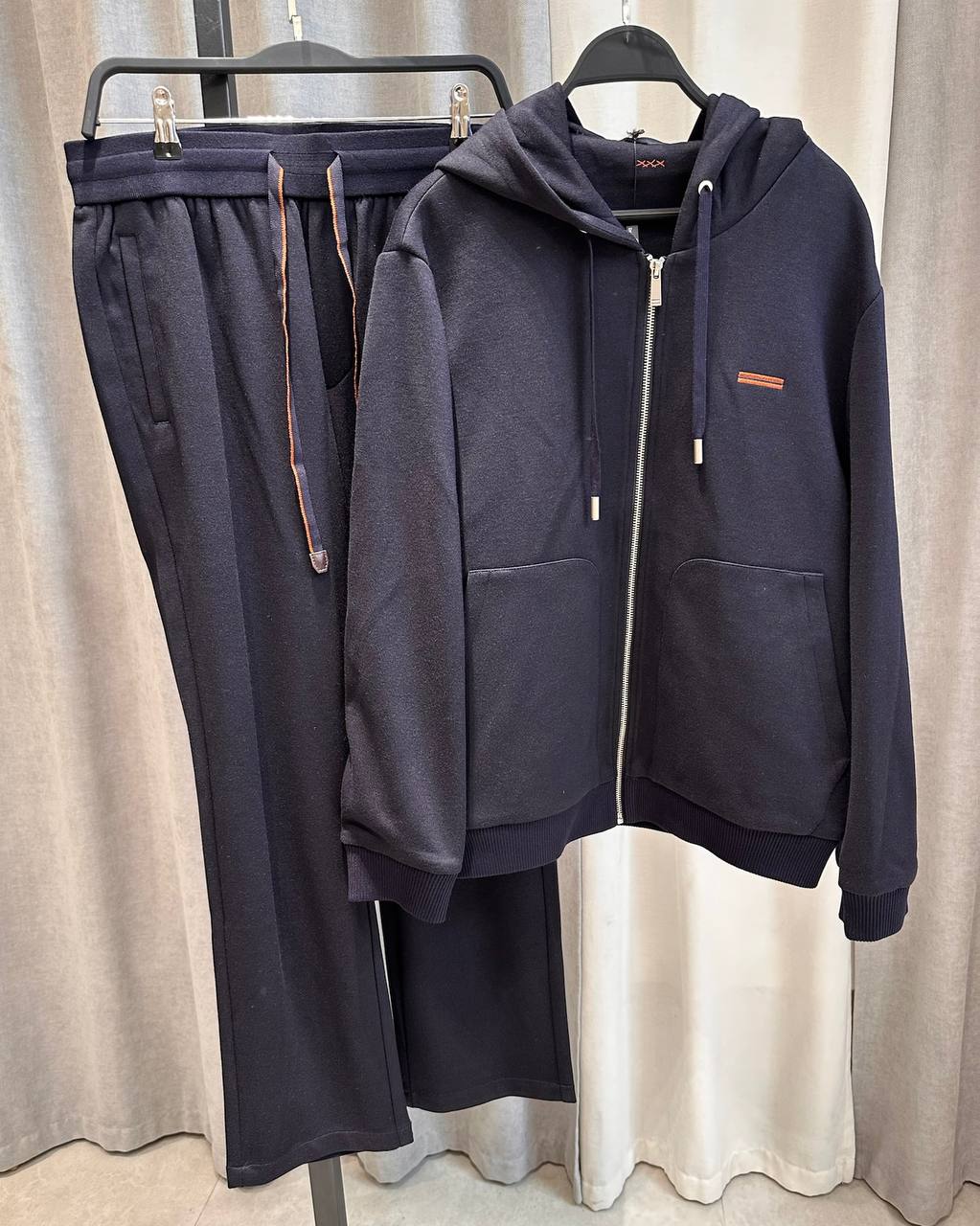 Спортивный костюм ZEGNA LUX-136367 фото Спортивный костюм ZEGNA Артикул LUX-136367