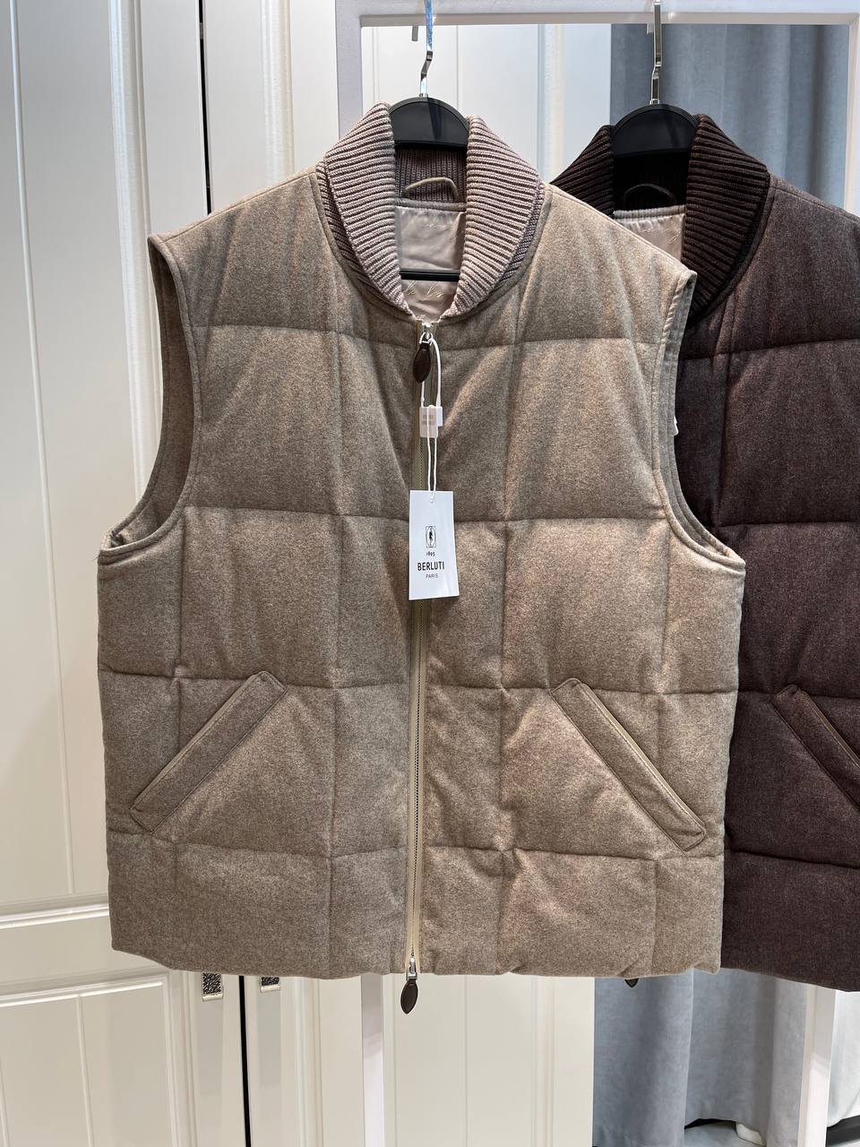Жилет Berluti LUX-136405 фото Жилет Berluti Артикул LUX-136405