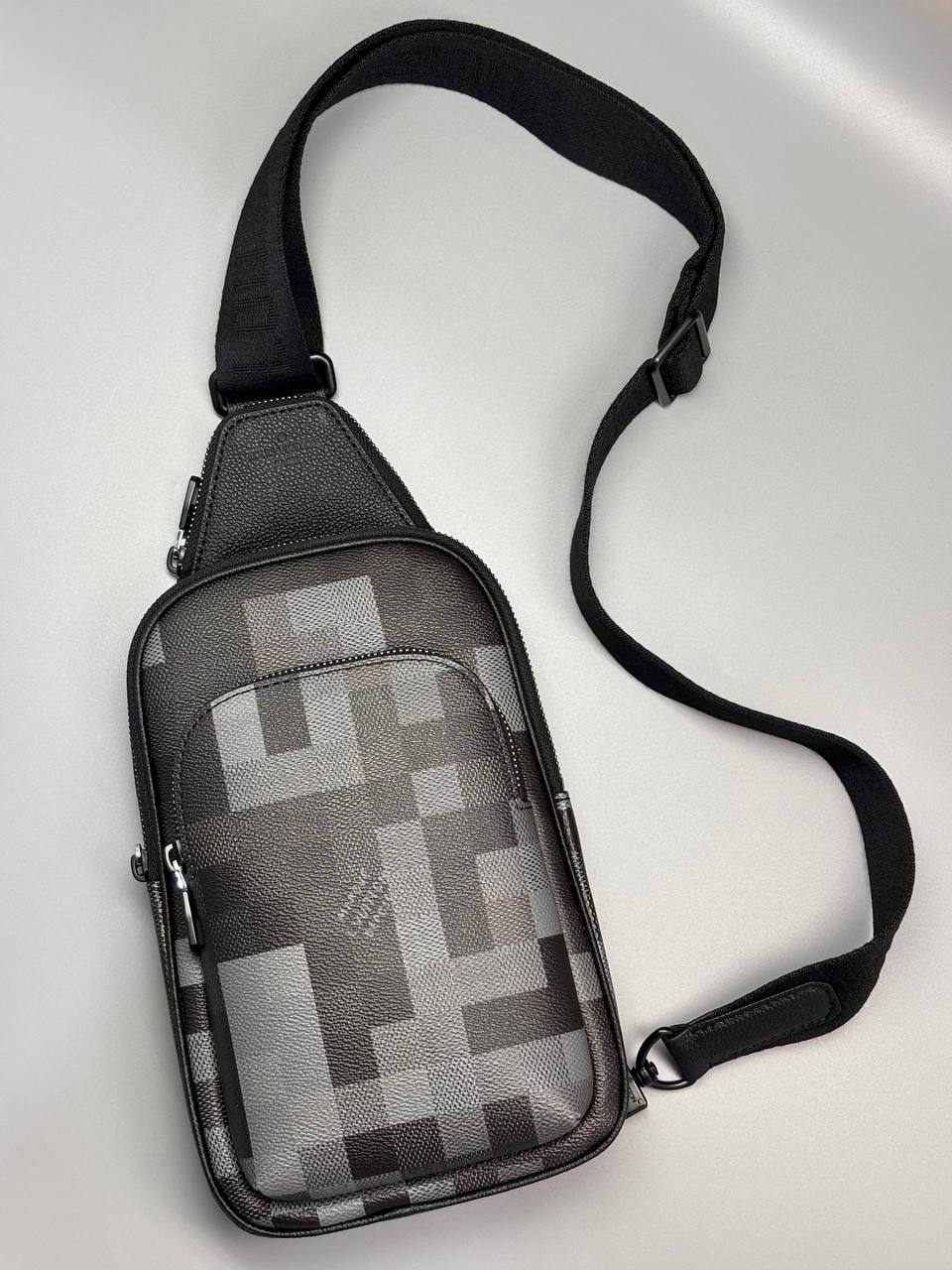 Слинг Louis Vuitton LUX-136460 фото Слинг Louis Vuitton Артикул LUX-136460
