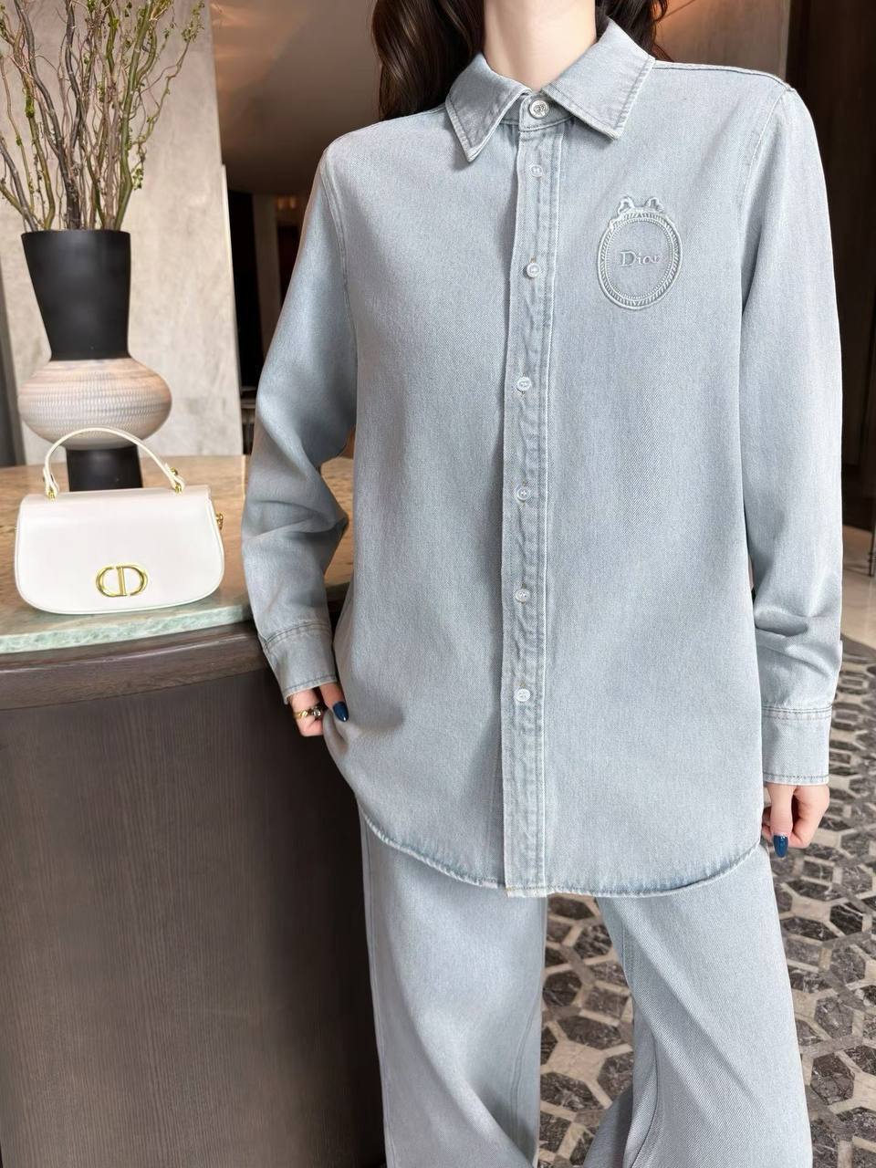 Рубашка Christian Dior LUX-136570 фото Рубашка Christian Dior Артикул LUX-136570