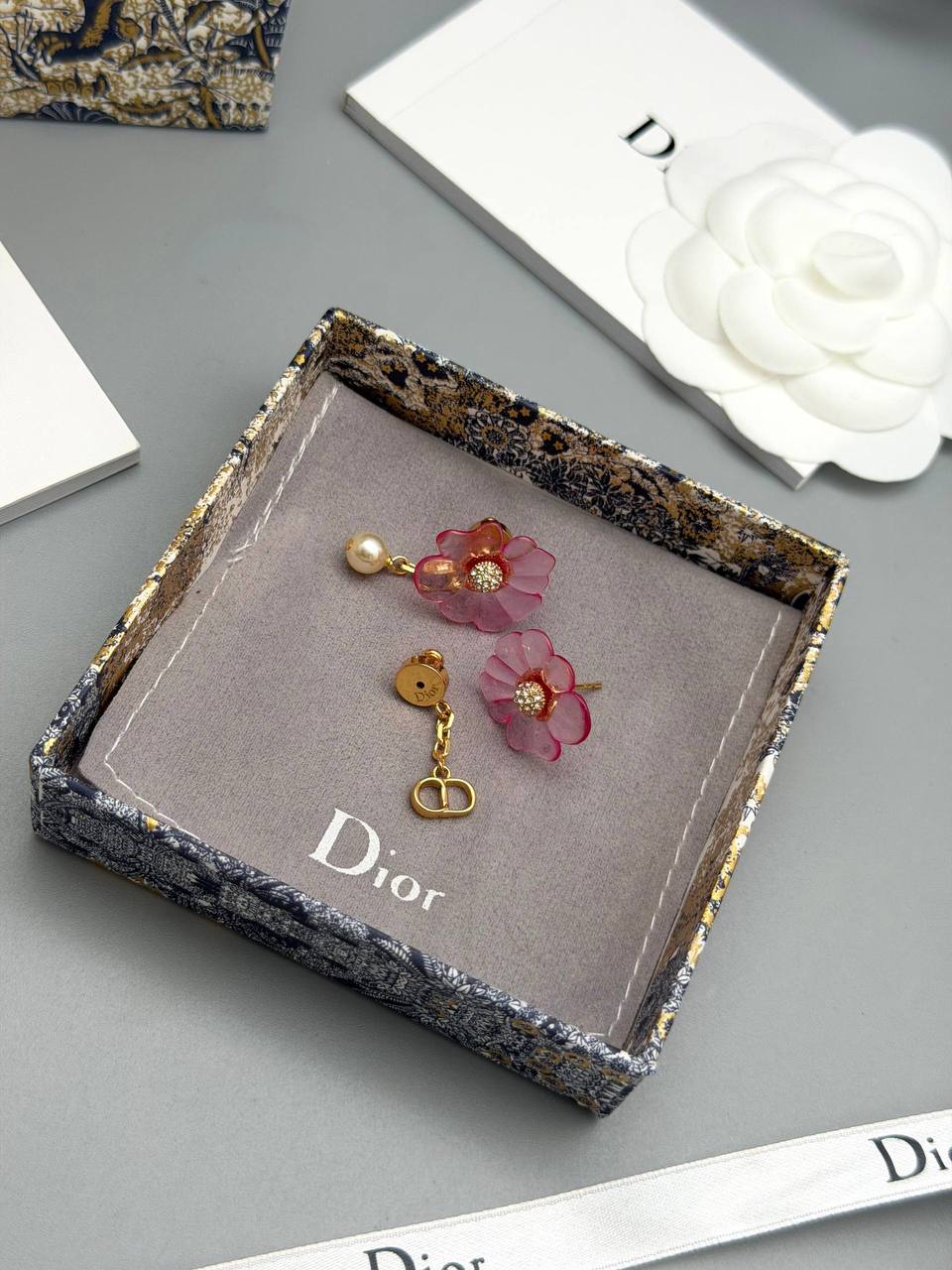 Серьги Christian Dior LUX-136577 фото Серьги Christian Dior Артикул LUX-136577