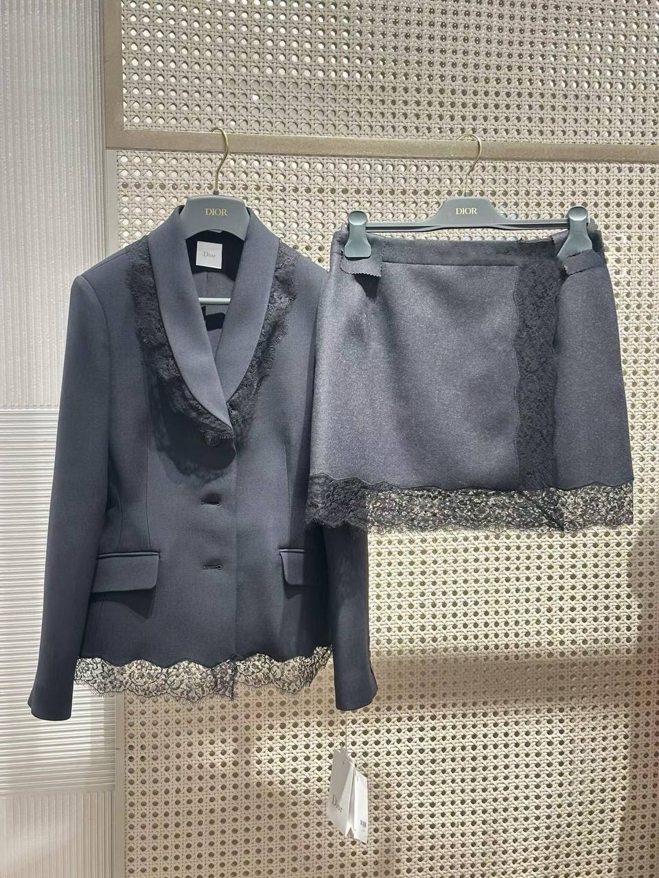 Костюм женский Christian Dior LUX-136667 фото Костюм женский Christian Dior Артикул LUX-136667