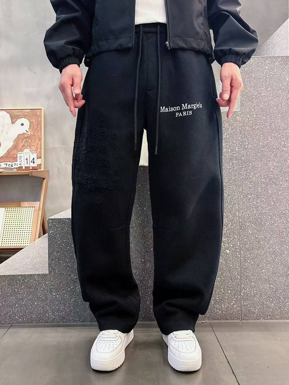 Брюки Maison Margiela LUX-136676 фото Брюки Maison Margiela Артикул LUX-136676