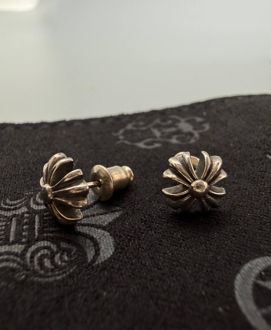 Серьги CHROME HEARTS LUX-136813 фото Серьги CHROME HEARTS Артикул LUX-136813